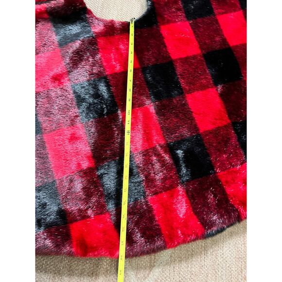 Buffalo Plaid Faux Fur Christmas Tree Skirt Large Red/Black "Well Dressed Home" - Picture 6 of 9